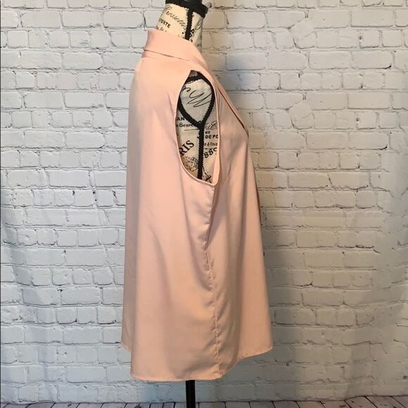 Tre’s Jolie sleeveless blouse pink size large - Picture 5 of 8